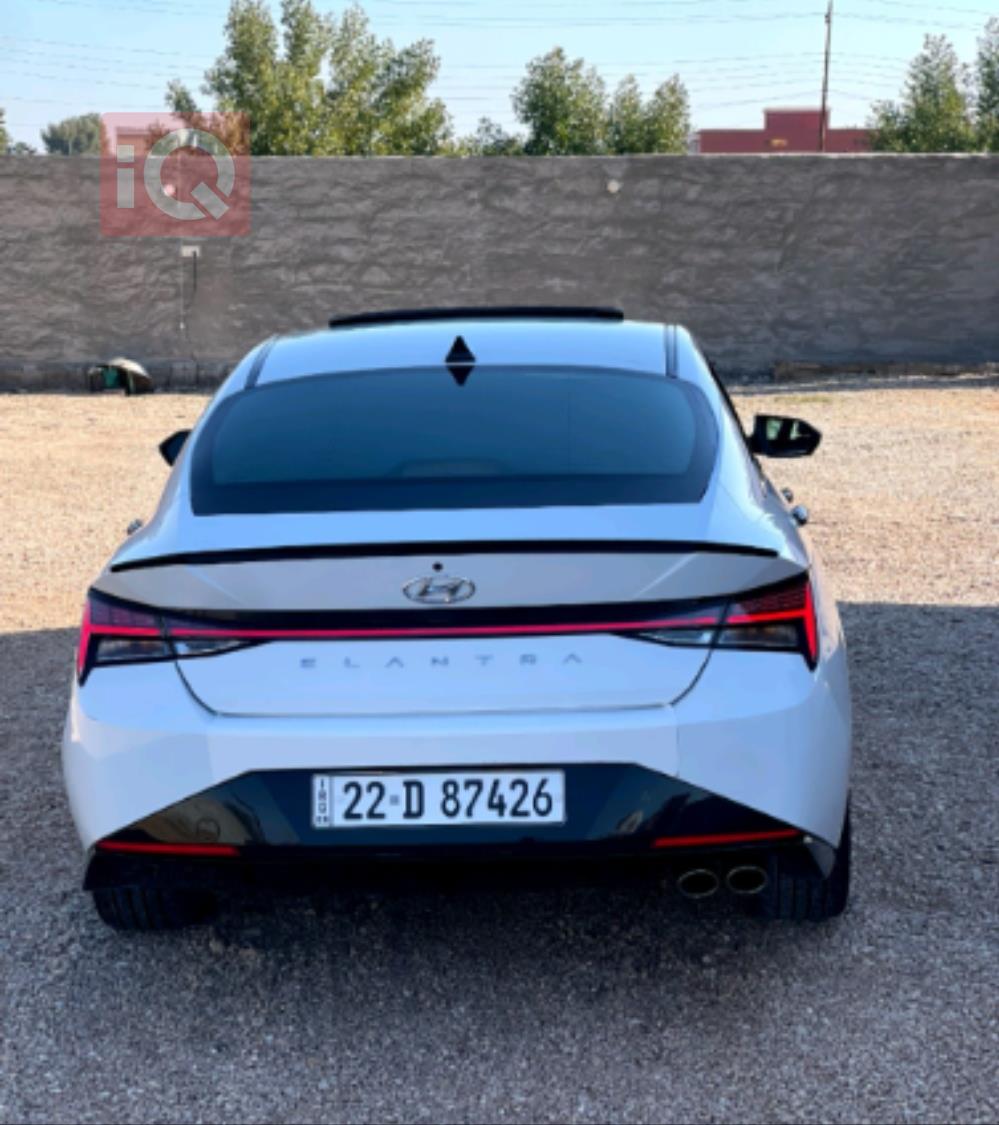 هیوندای ئەلەنترا